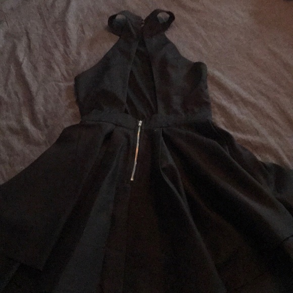 Black lulus dress never worn - Picture 2 of 2